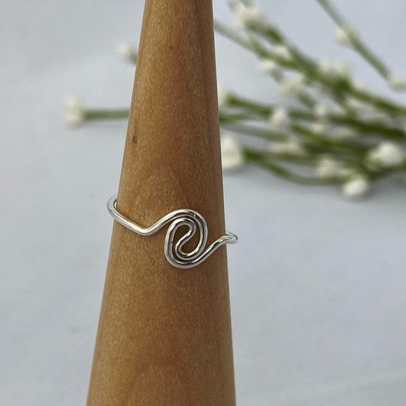 Hand Crafted Jewelry - Toe Ring Sterling Yin Yang
